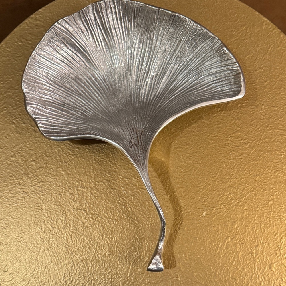 Aluminum Gino leaf candy dish